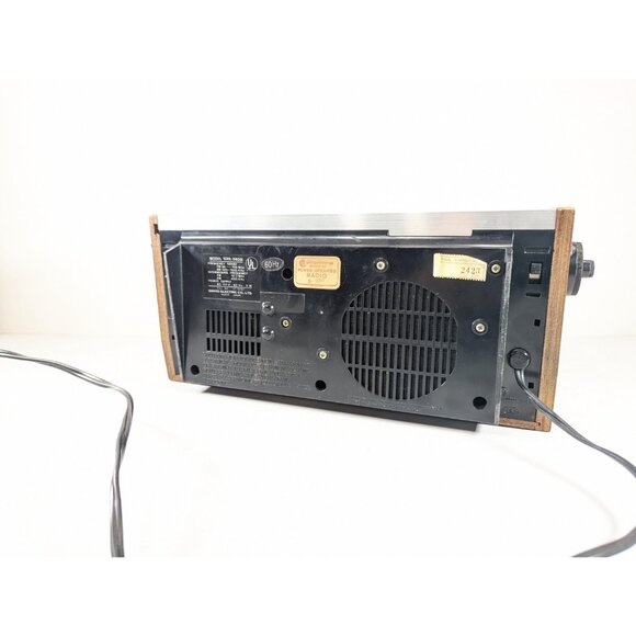 1970s SANYO wood finish flip-clock 10FA-T40W - Picture 14 of 16